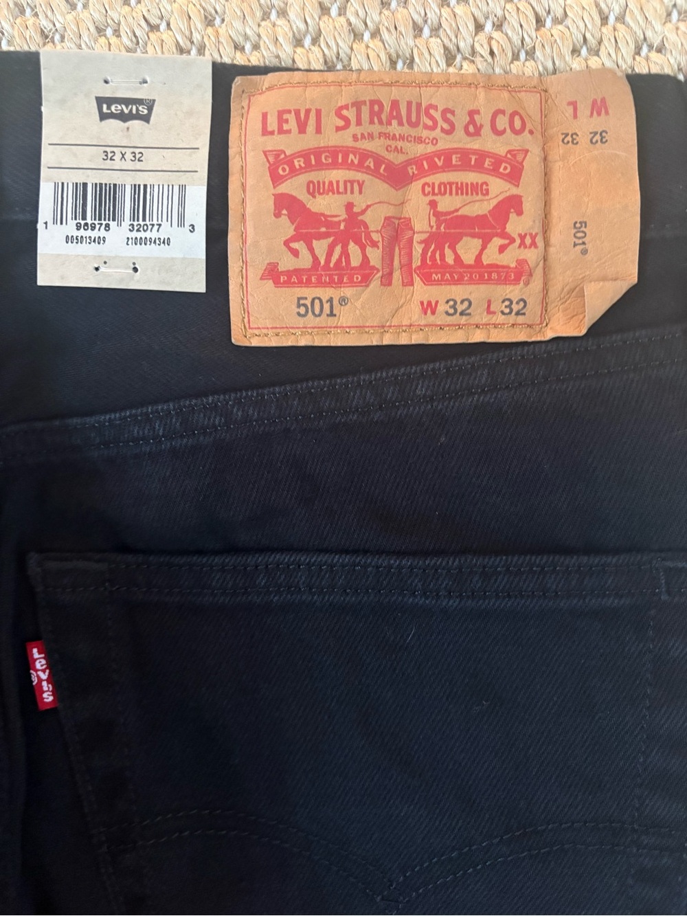 Levi’s 501 Original Men’s Jeans - Picture 6 of 8